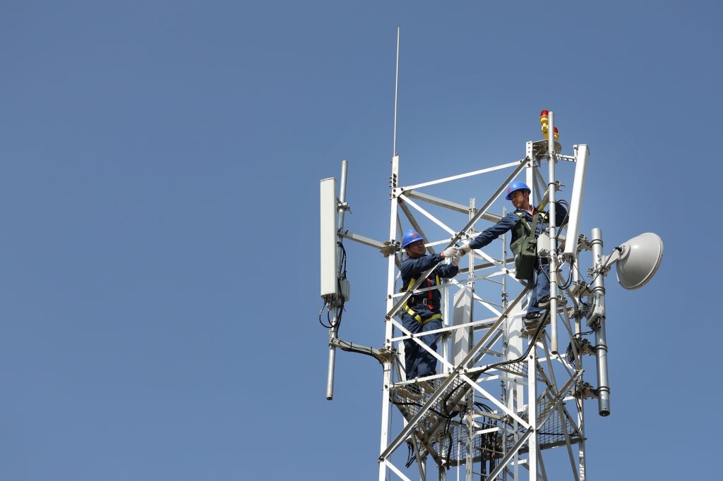 %Title&Amp; Five Telcos Execute Access Agreements To Lease Dnb'S 5G Network