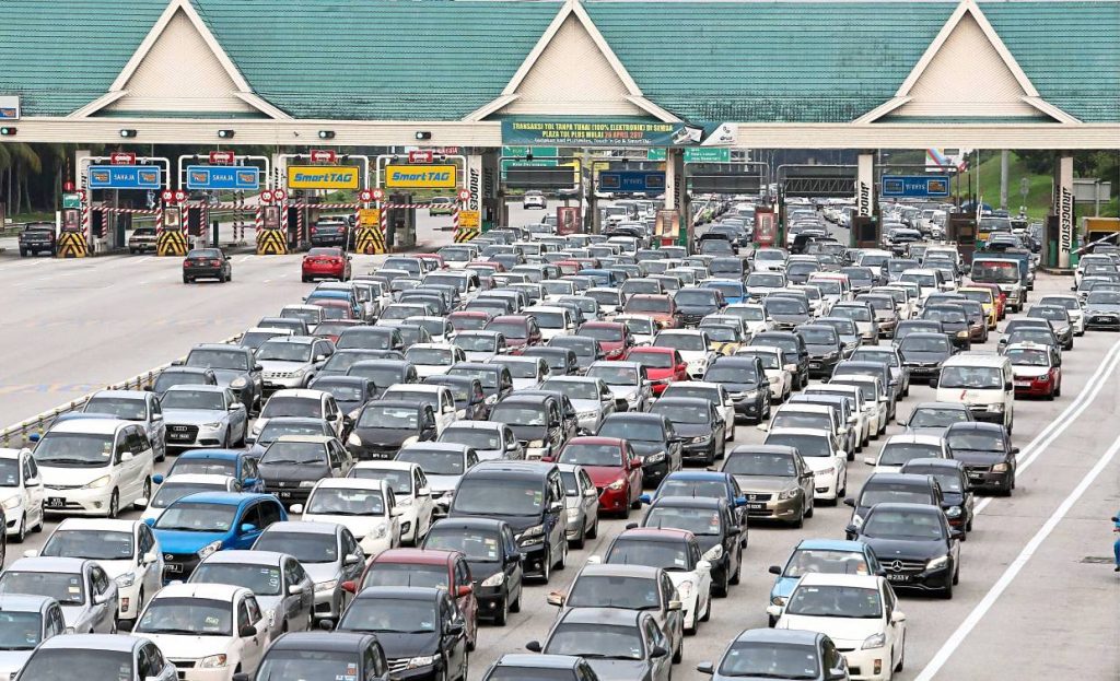 Ismail Sabri Cuts To Toll Fares For 6 Klang Valley Highways