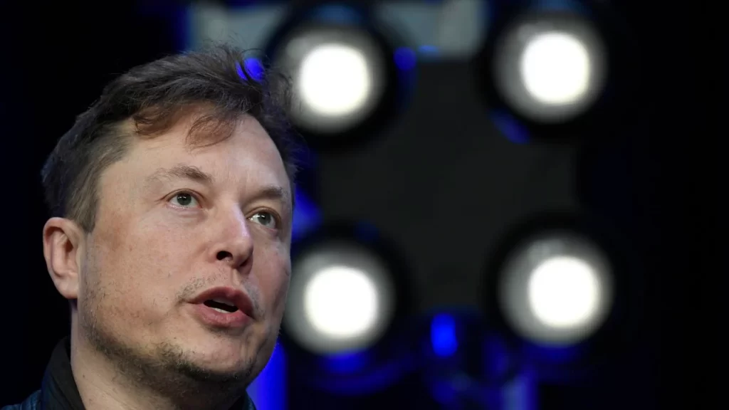 Elon Musk Reportedly Fires Top Twitter Executives
