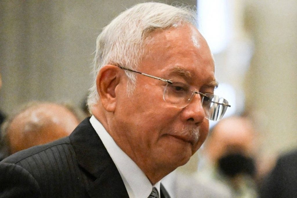 %Title&Amp; Najib