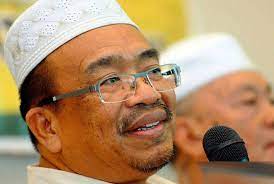 %Title&Amp; Amanah Chairman