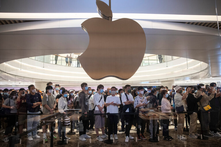 %Title&Amp; Apple